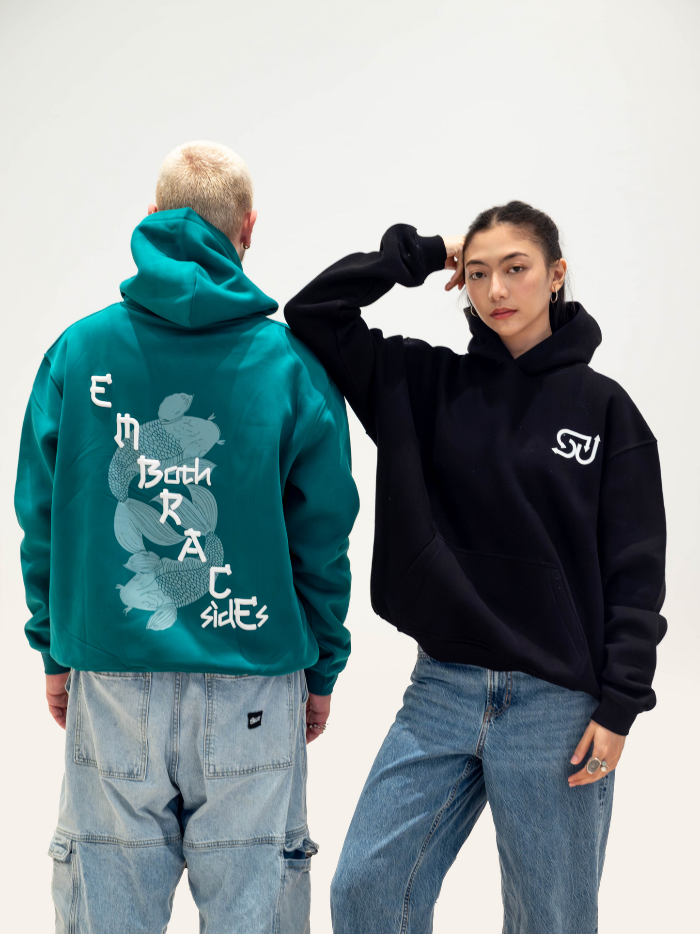 EMBRACE HOODIE - BLACK