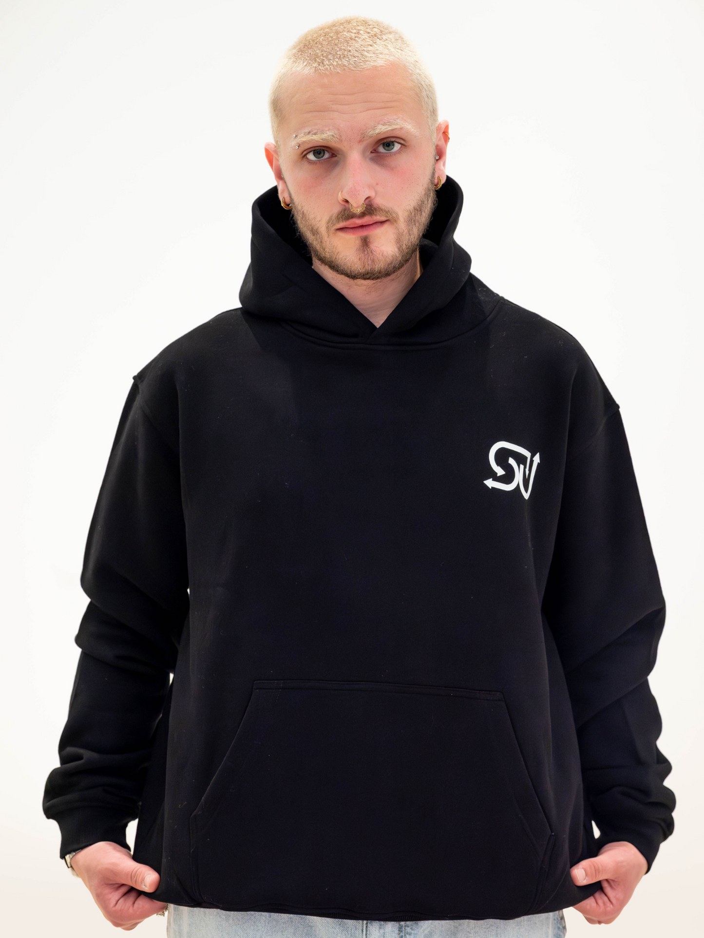 EMBRACE HOODIE - BLACK