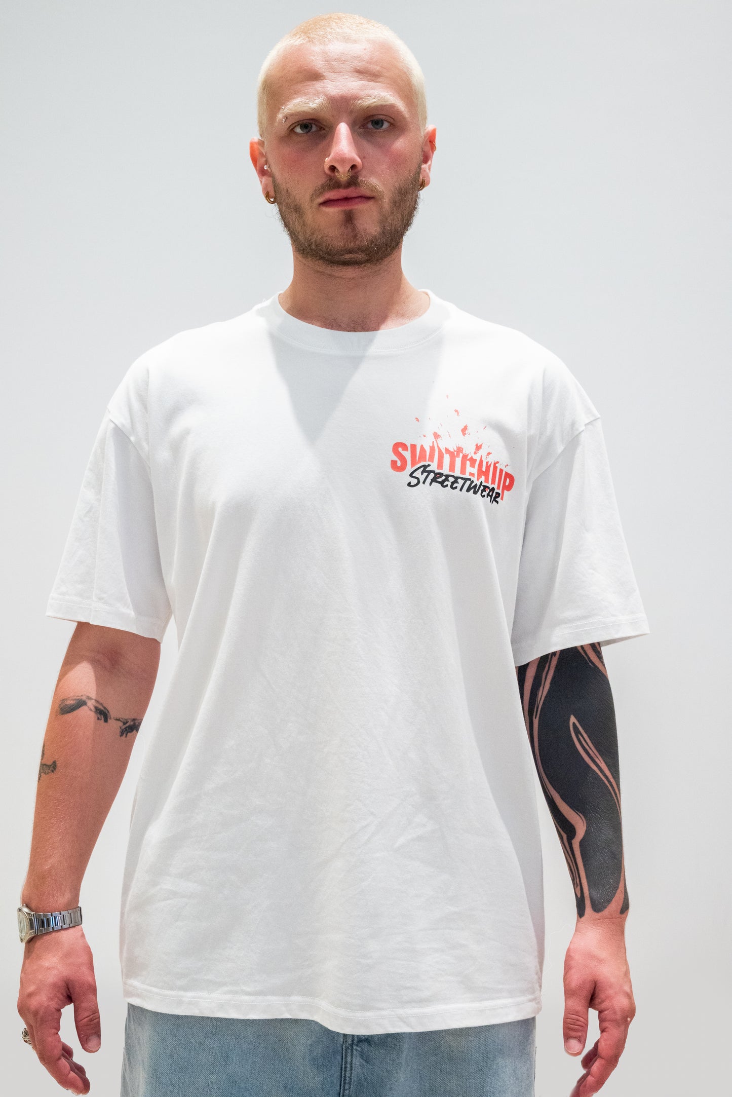 UNCOMFORTABLE MINDSET - STATEMENT TEE