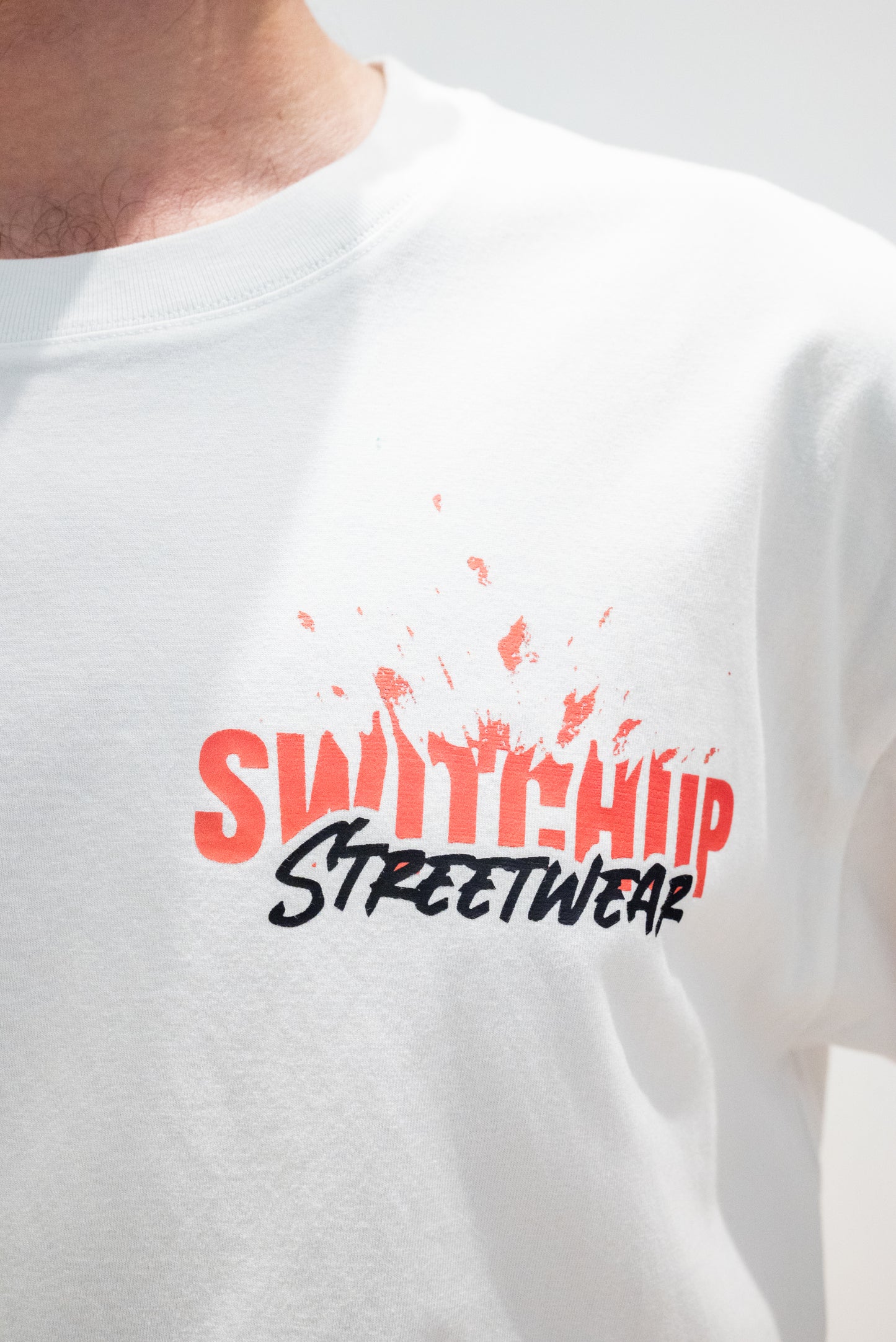 UNCOMFORTABLE MINDSET - STATEMENT TEE