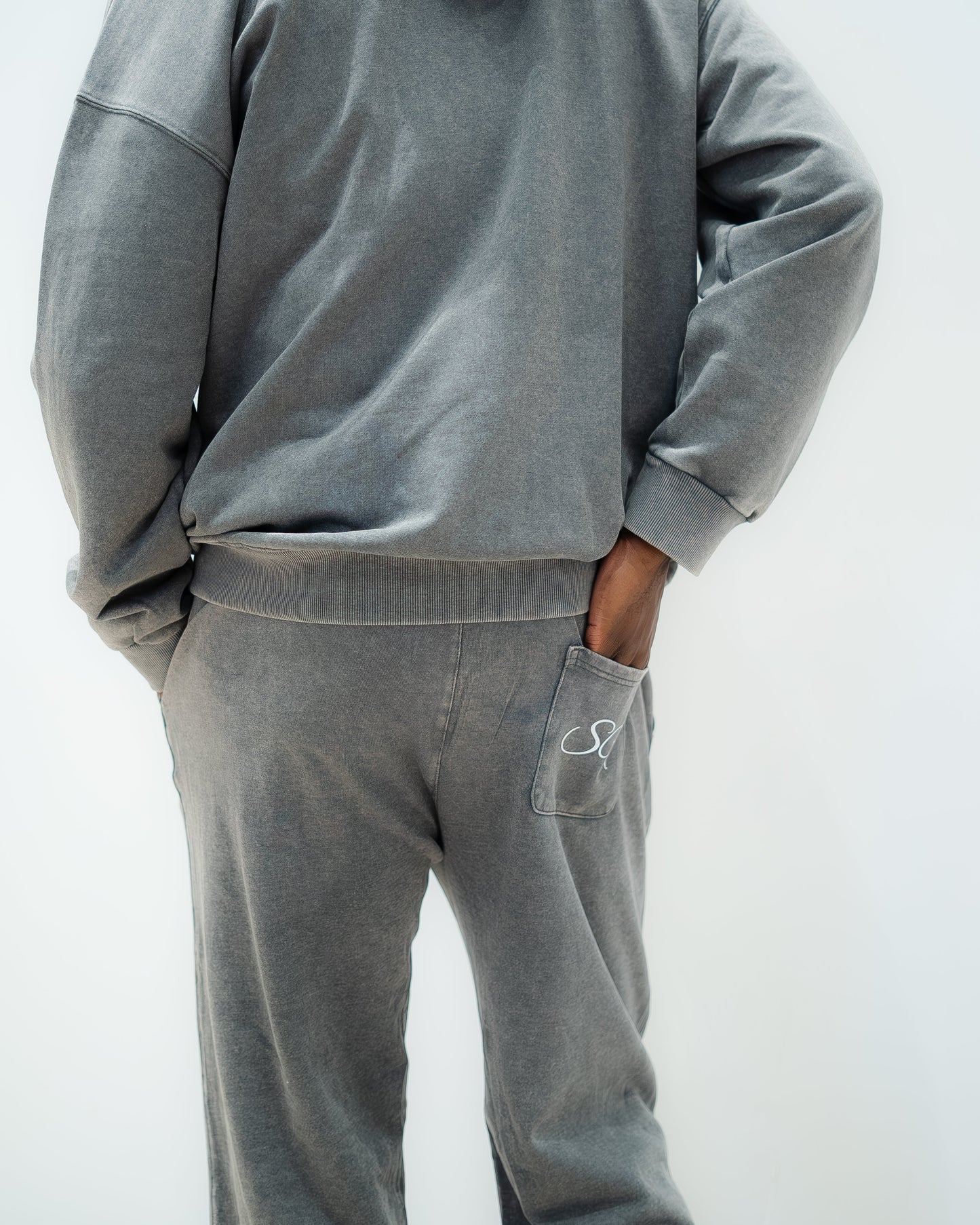 EMBRACE DISCOMFORT - PANTS - ACID WASH GREY