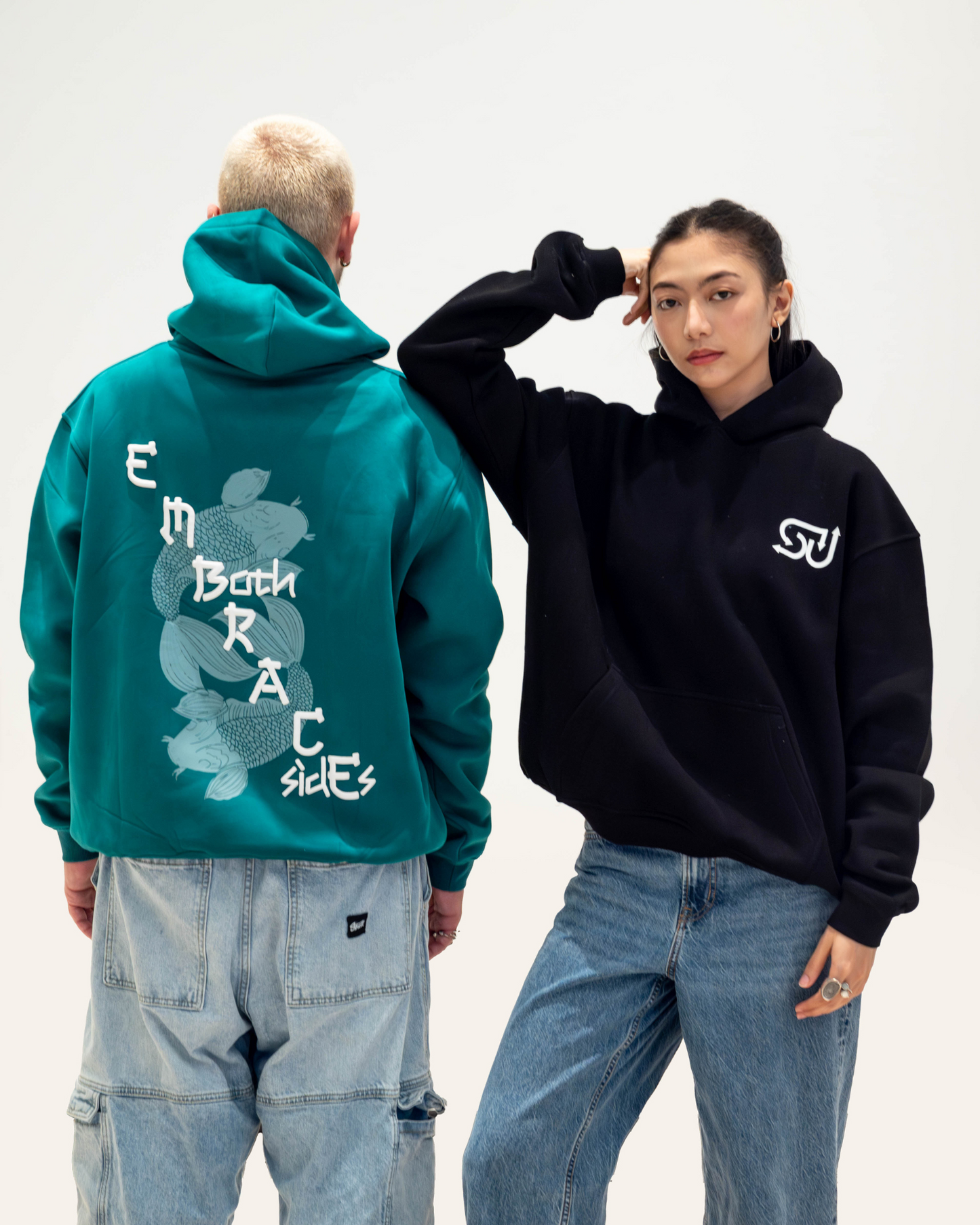 EMBRACE HOODIE - BLACK