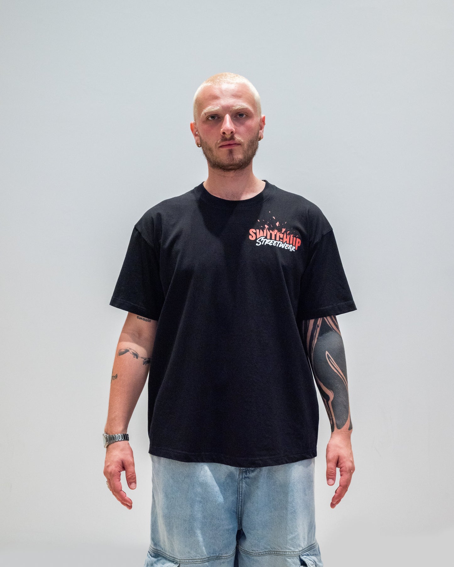 UNCOMFORTABLE MINDSET - STATEMENT TEE - BLACK