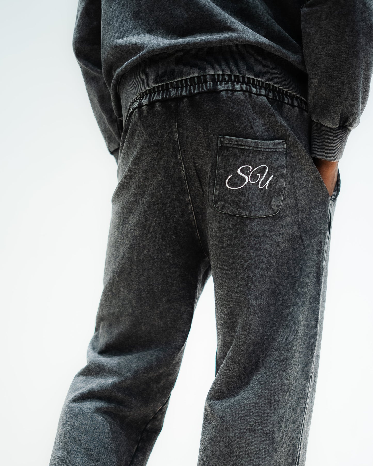 EMBRACE DISCOMFORT - TRACKSUIT - ACID WASH BLACK