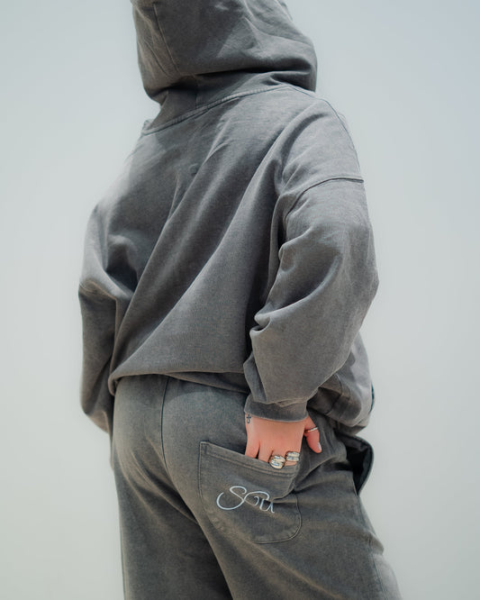 EMBRACE DISCOMFORT PANTS - GREY