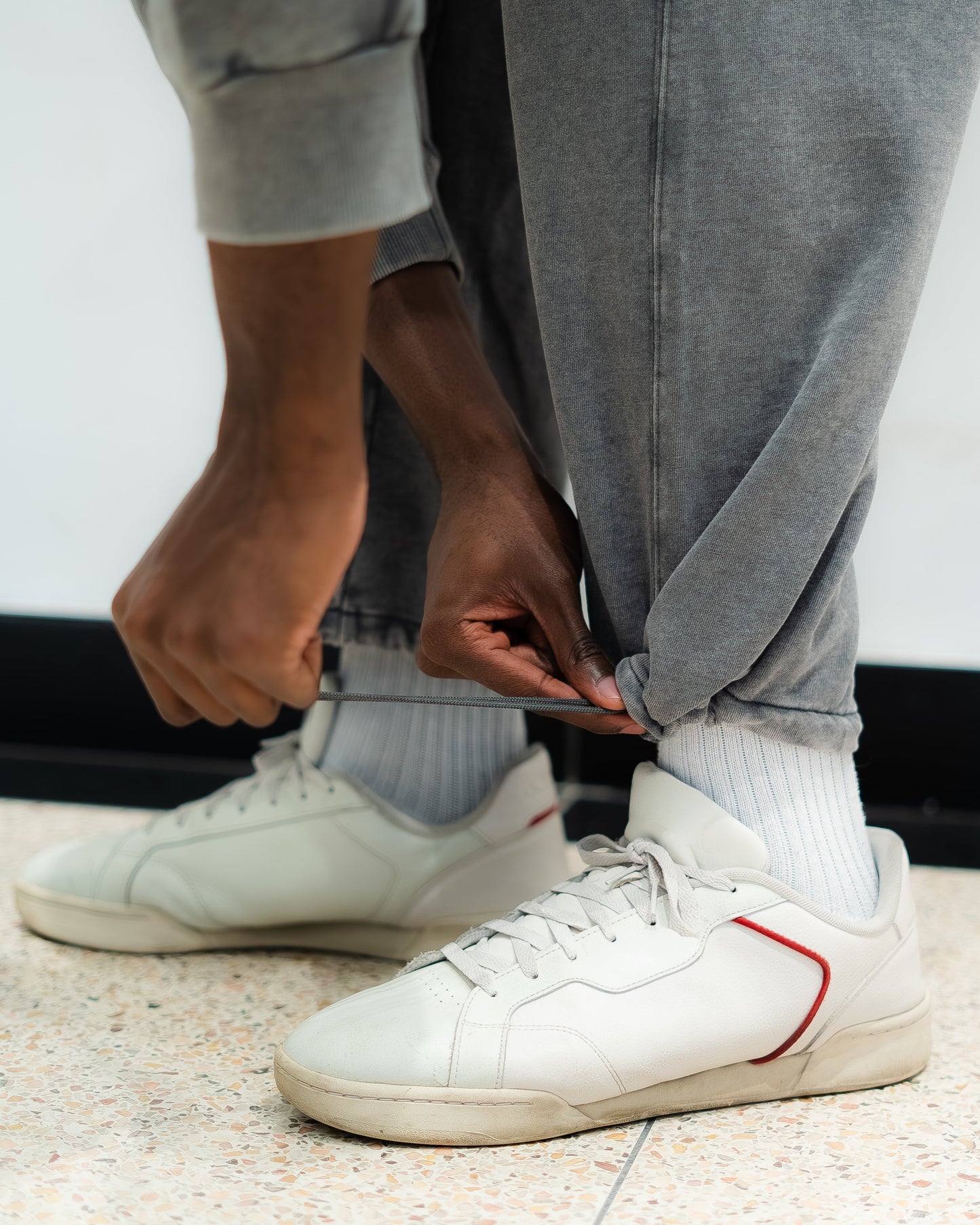 EMBRACE DISCOMFORT - TRACKSUIT - ACID WASH GREY