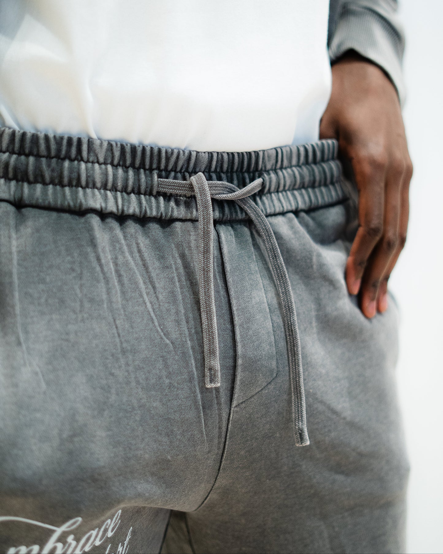 EMBRACE DISCOMFORT - PANTS - ACID WASH GREY